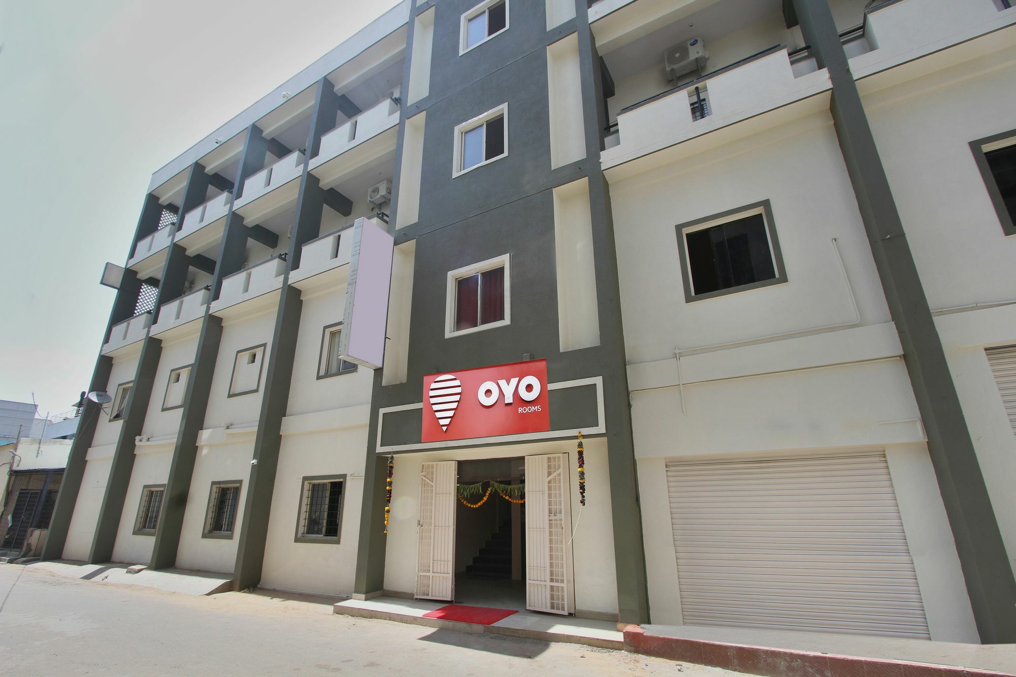 Oyo 9060 Sri Sai Guest Inn Μπανγκαλόρ Εξωτερικό φωτογραφία